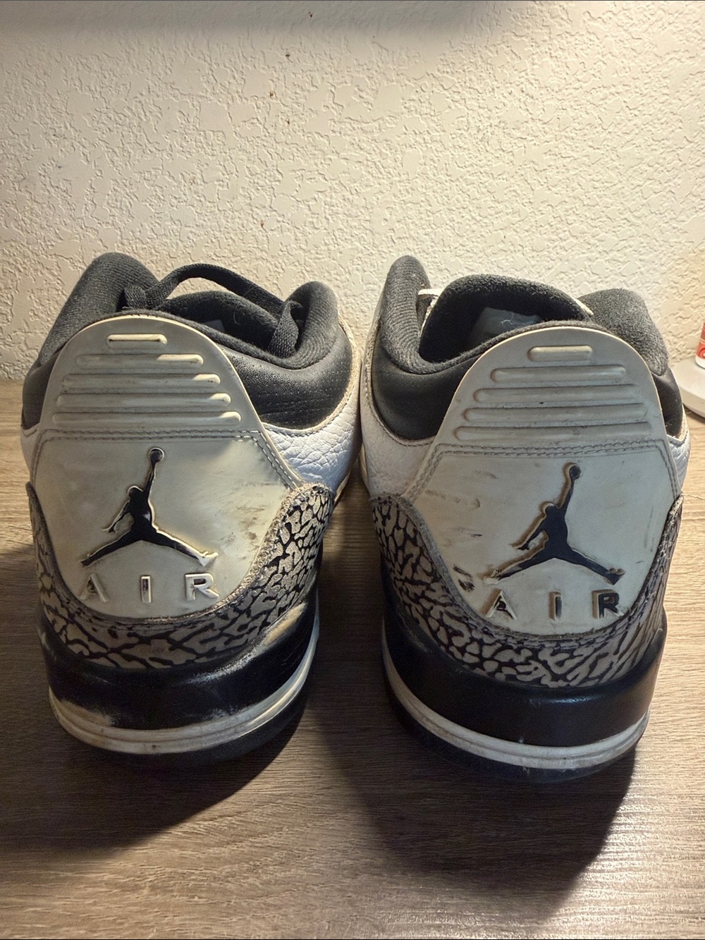 Jordan White and Black Leather Basketball Sneakers with Red Eyelets - Picture 6 of 6